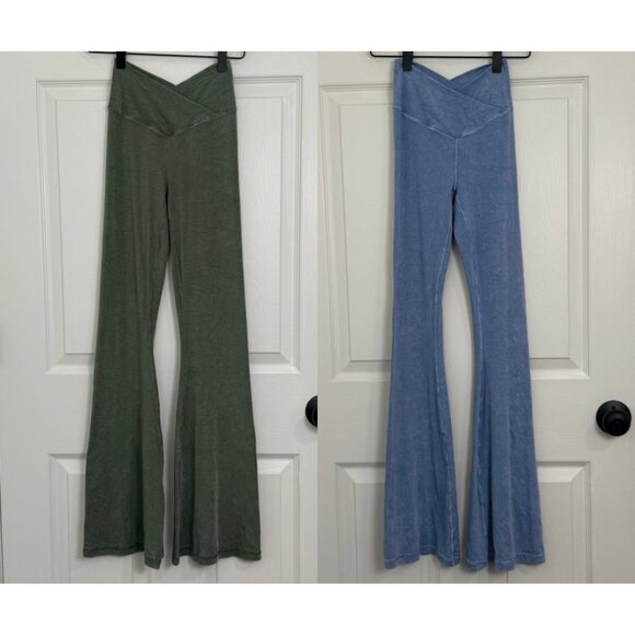 Offline by Aerie Real Me Flare Leggings Womens Blue Green Crossover Athleisure - Picture 1 of 16